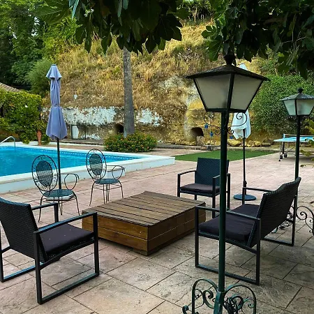 La Buganvilla *